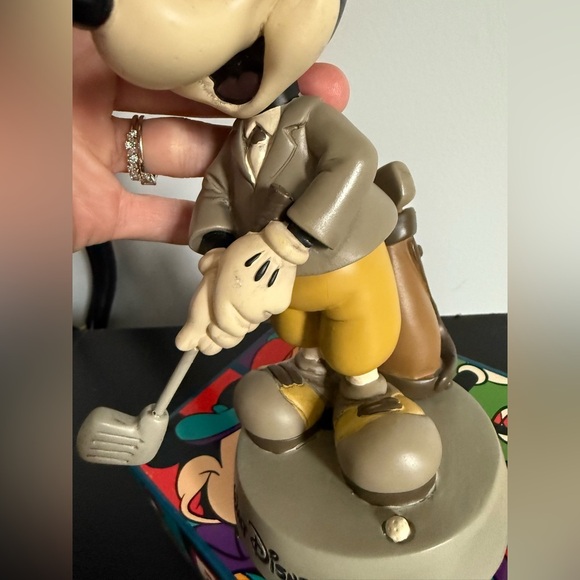 Disney Mickey Mouse Golf Bobble Head With Pinnacle Mickey And Friends Golf Balls - Picture 4 of 16